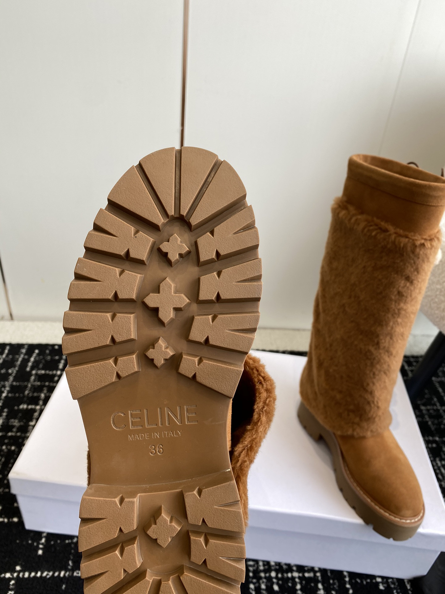 UA Ce1i*e Boot