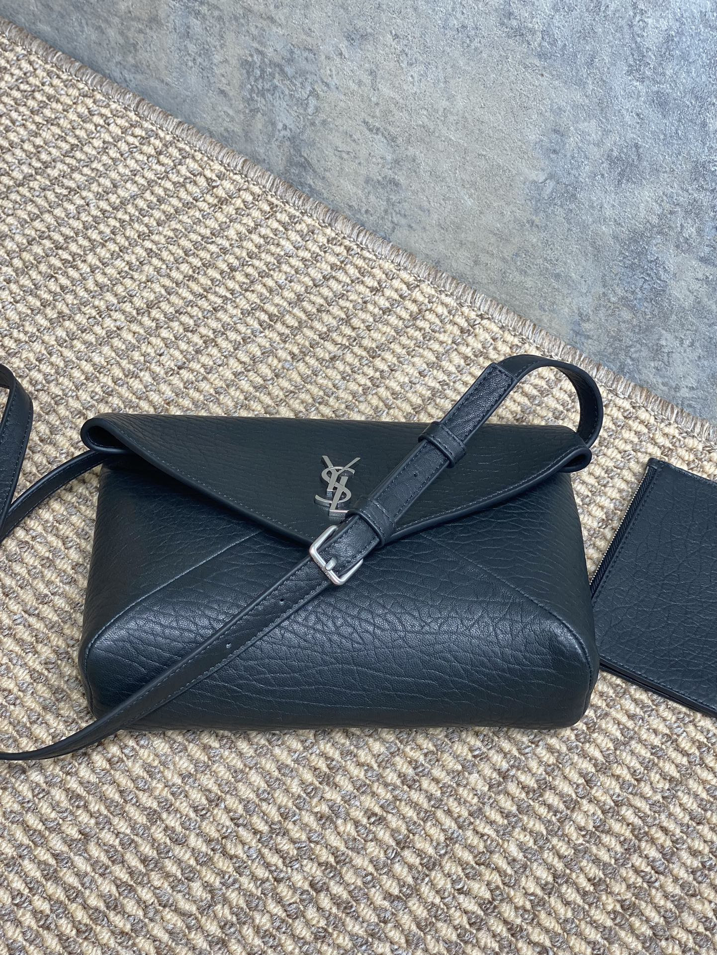 Y51 CASSANDRE envelope messenger in lambskin 23X16.5X6cm