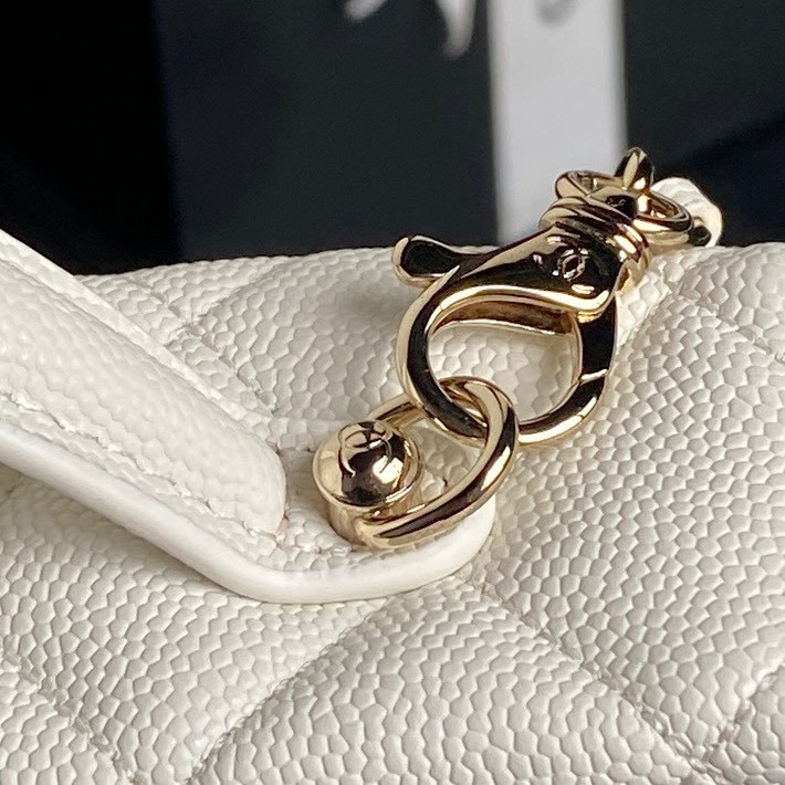 Ch**el LONG VANITY WITH CHAIN 17×19.5×5cm