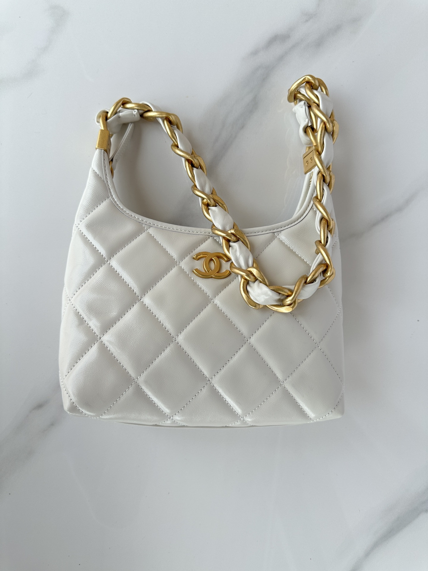Ch**el Hobo Handbag 22×22×9cm