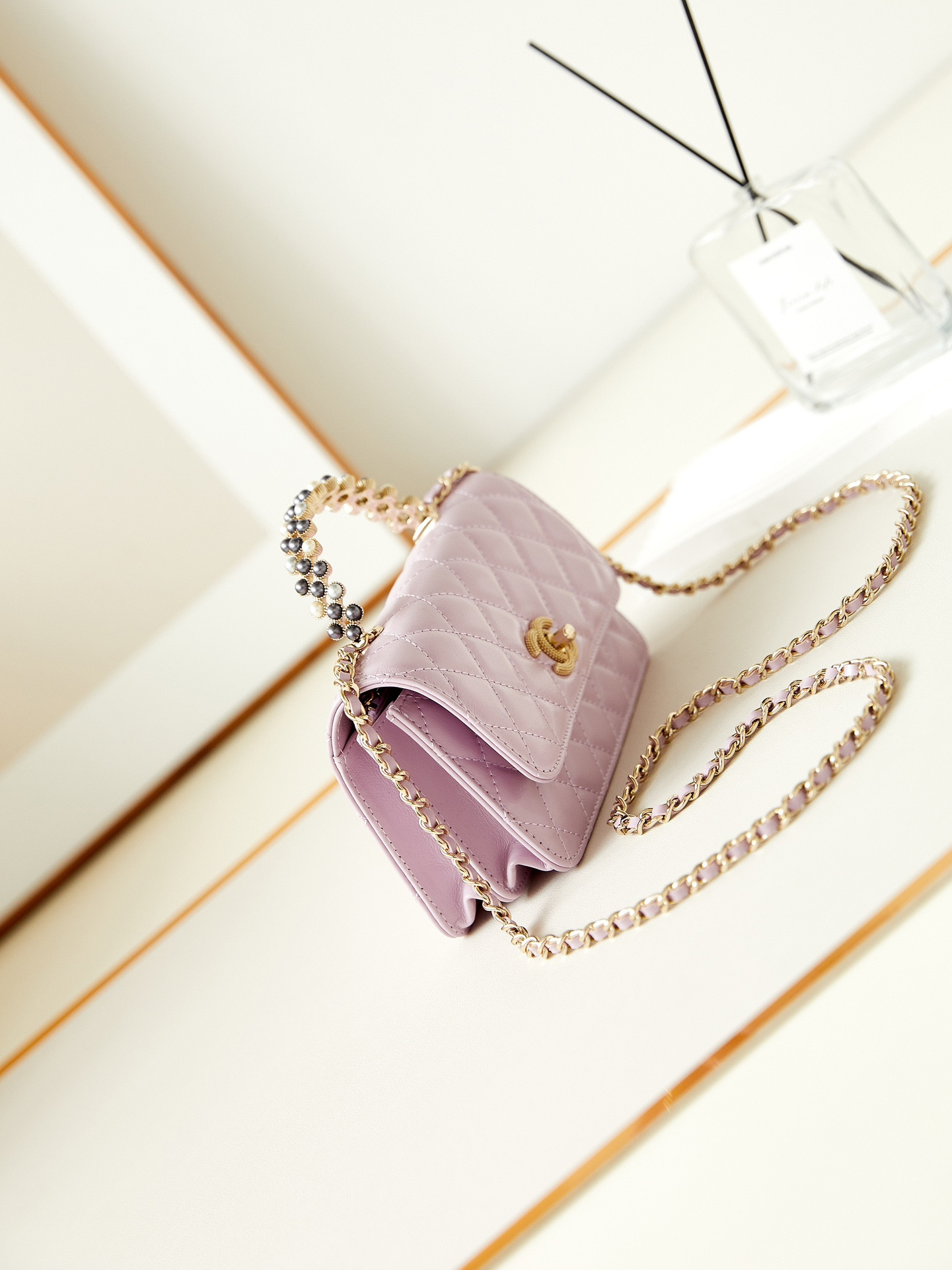 Ch**el 24P woc CLASSIC WALLET ON CHAIN 11x18.5x6cm