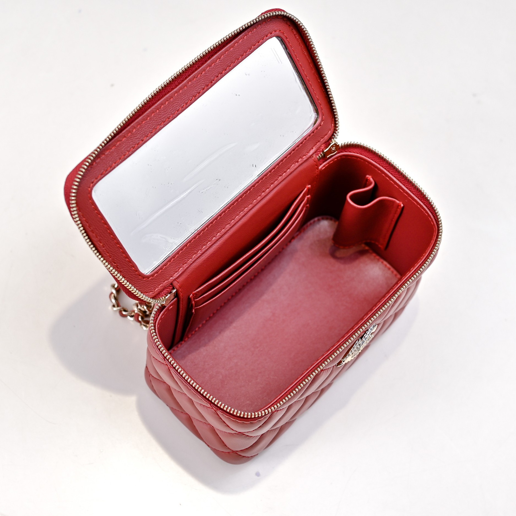 Ch**el Clutch With Chain 17cm