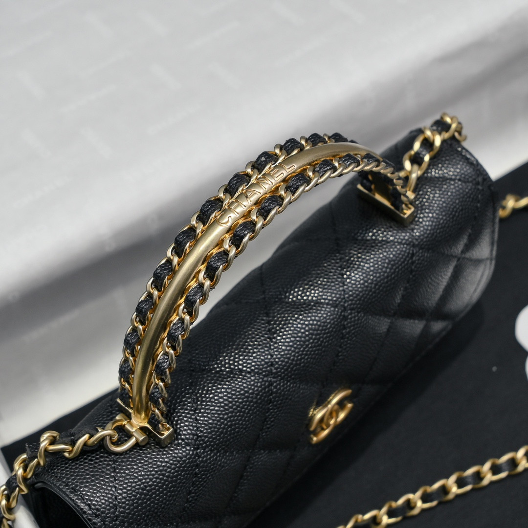 Ch**el woc CLASSIC WALLET ON CHAIN 17cm
