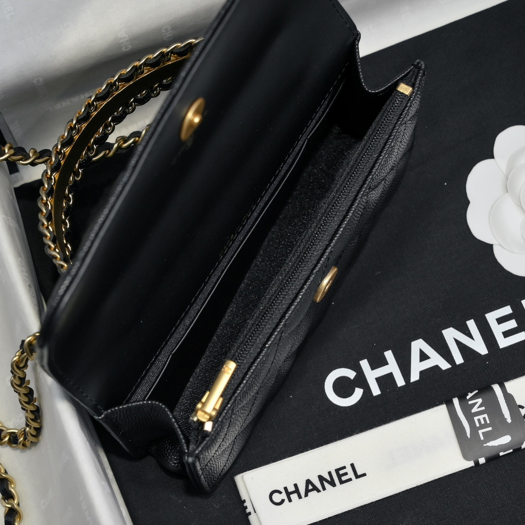 Ch**el woc CLASSIC WALLET ON CHAIN 17cm