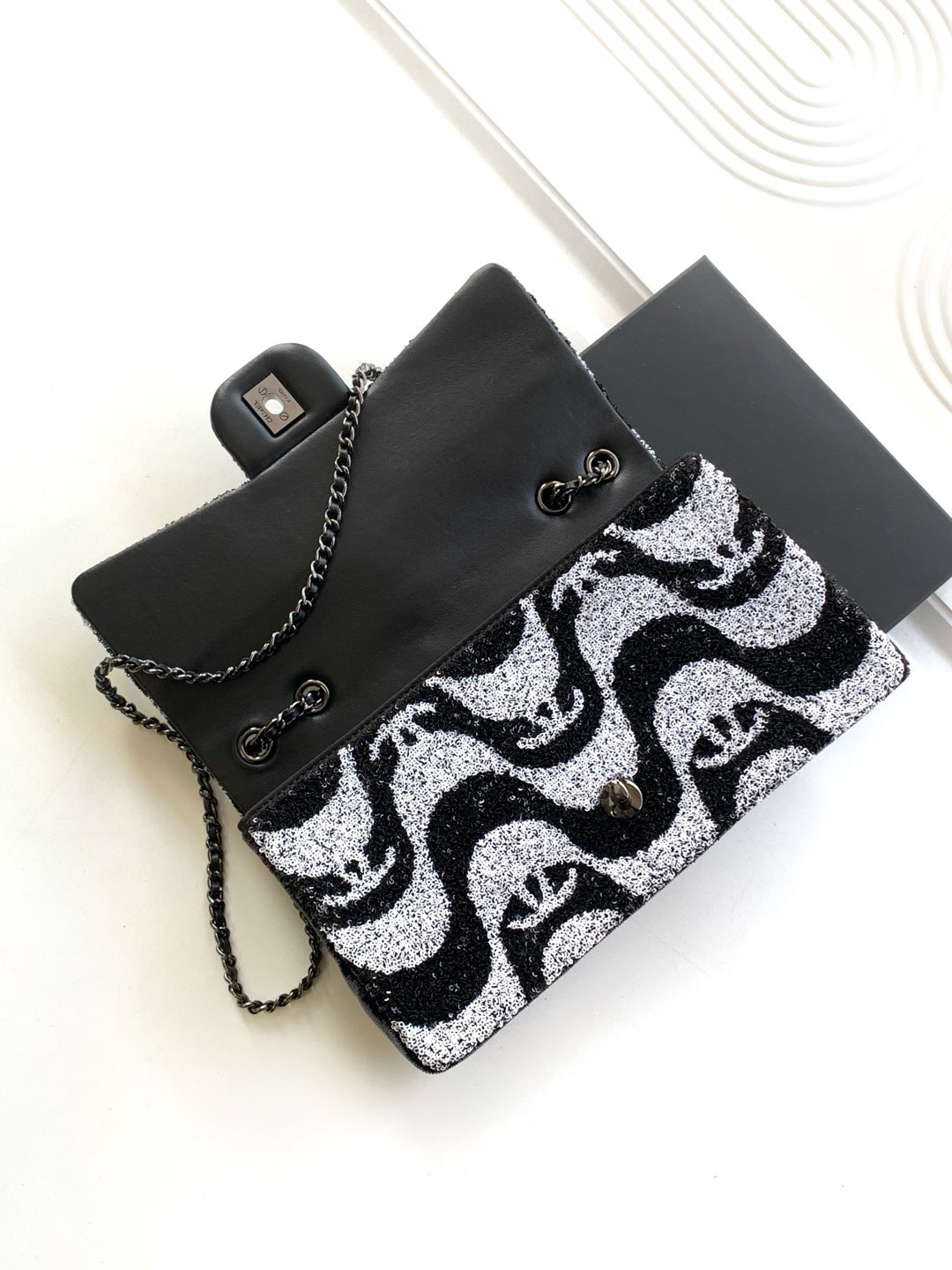 Ch**el Flap Bag 15x25x7cm