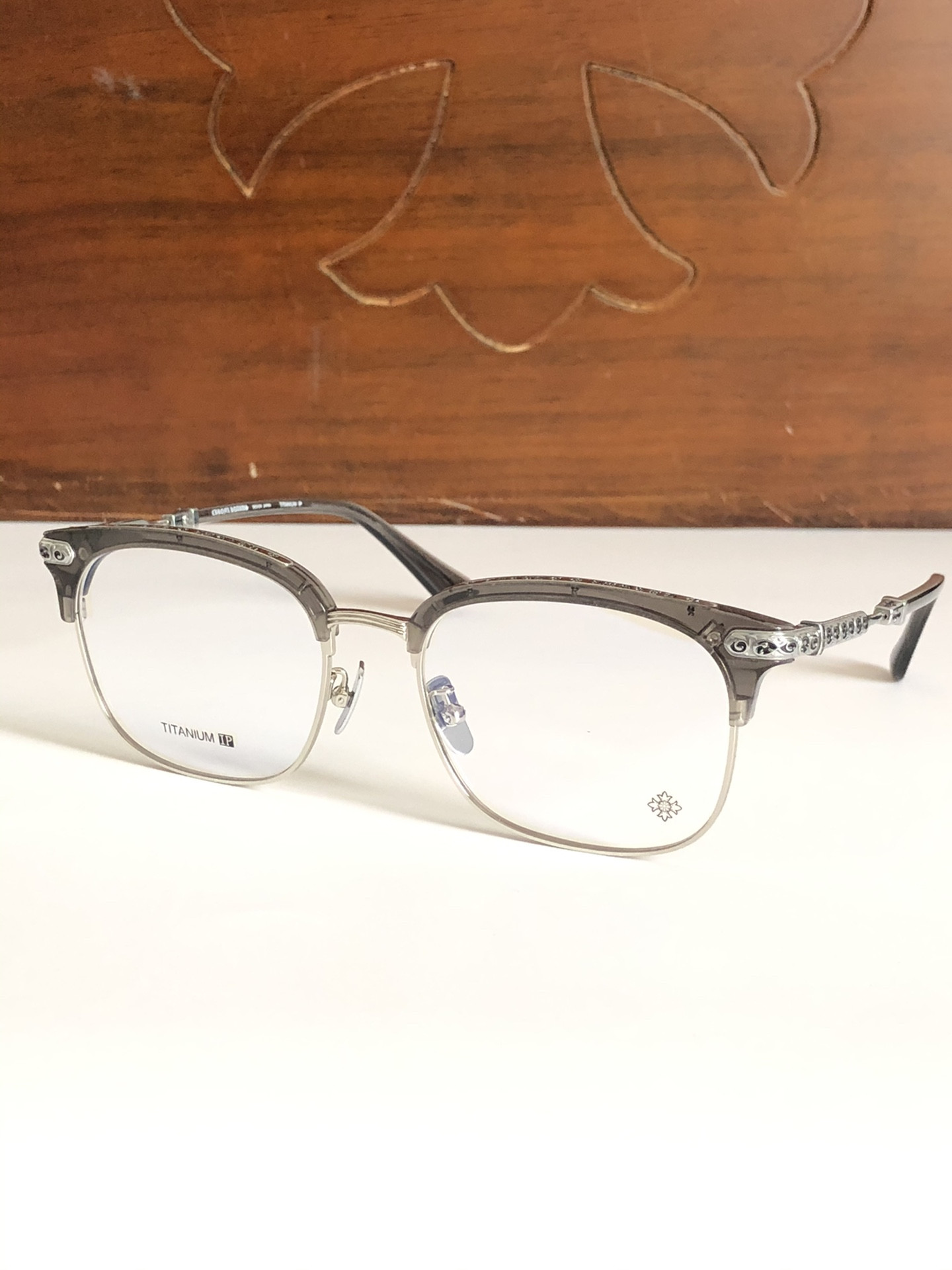 Ch*0me He**ts Glasses VERTICAL SMILE I 57-19-148