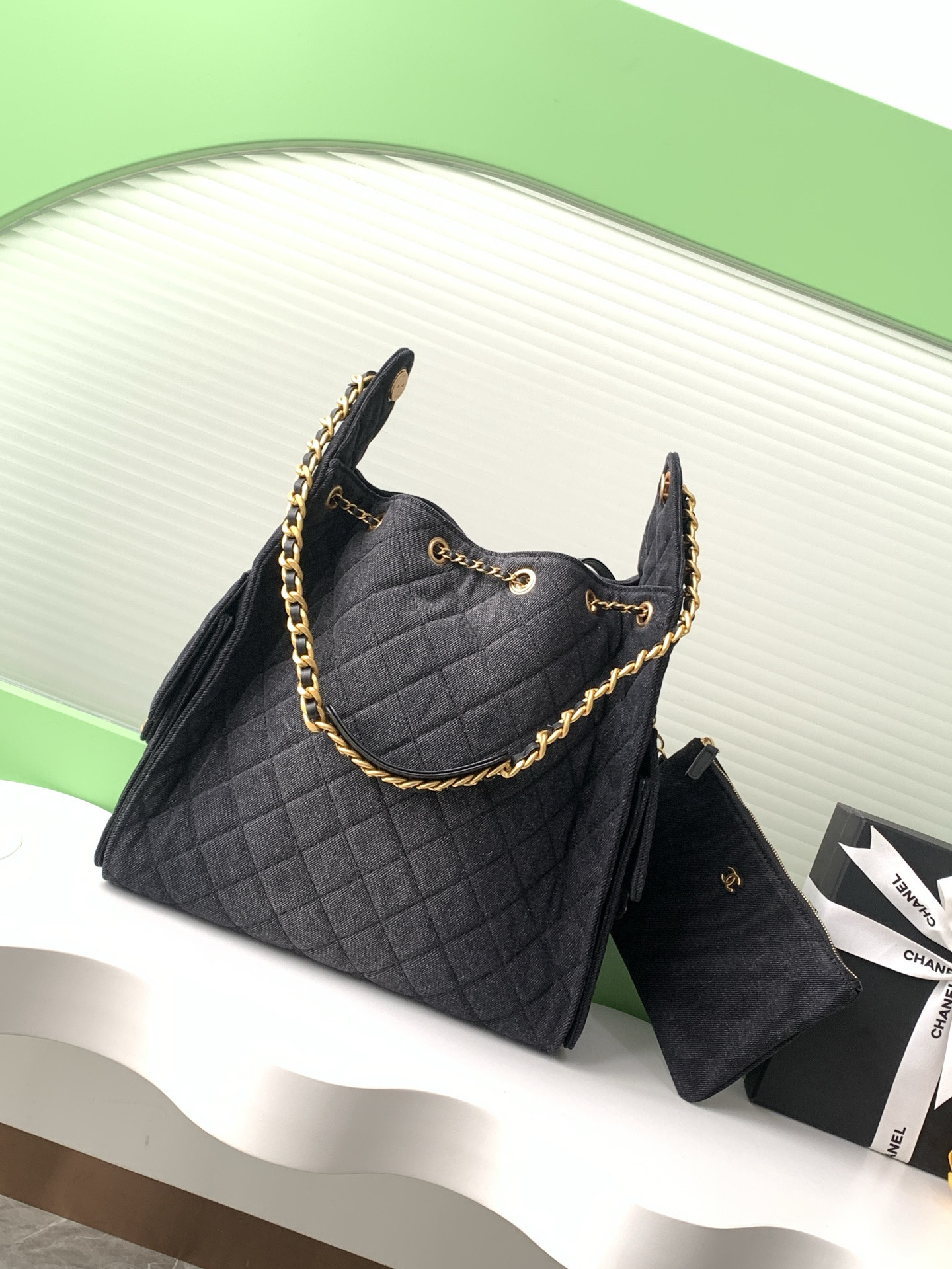 Ch**el 25C Bucket Hobo Bag AS5231 40x30x15cm