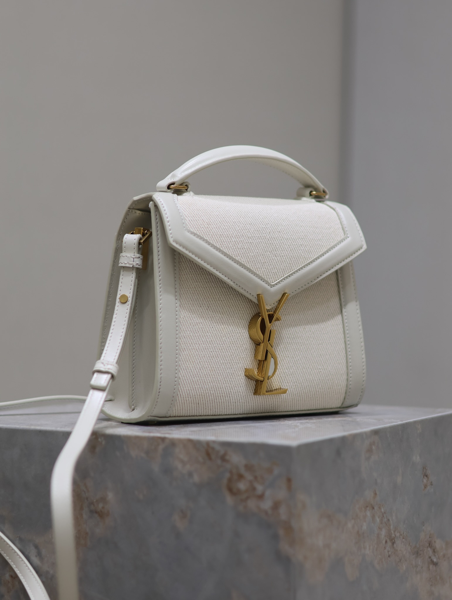 Y51 cassandra mini top handle bag 20x16x7.5cm