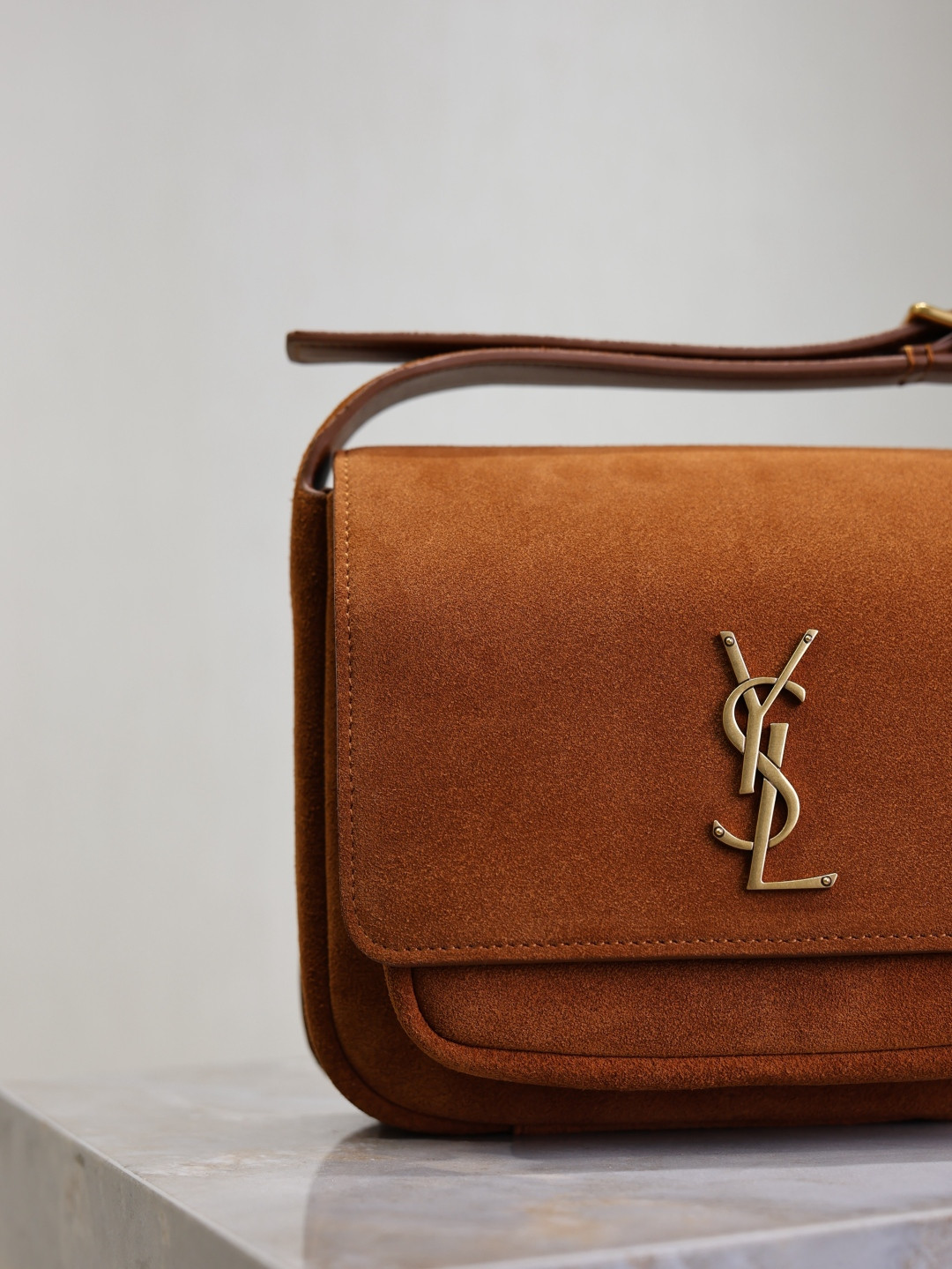 Y51 NIKI satchel in suede 21.5x16x9cm