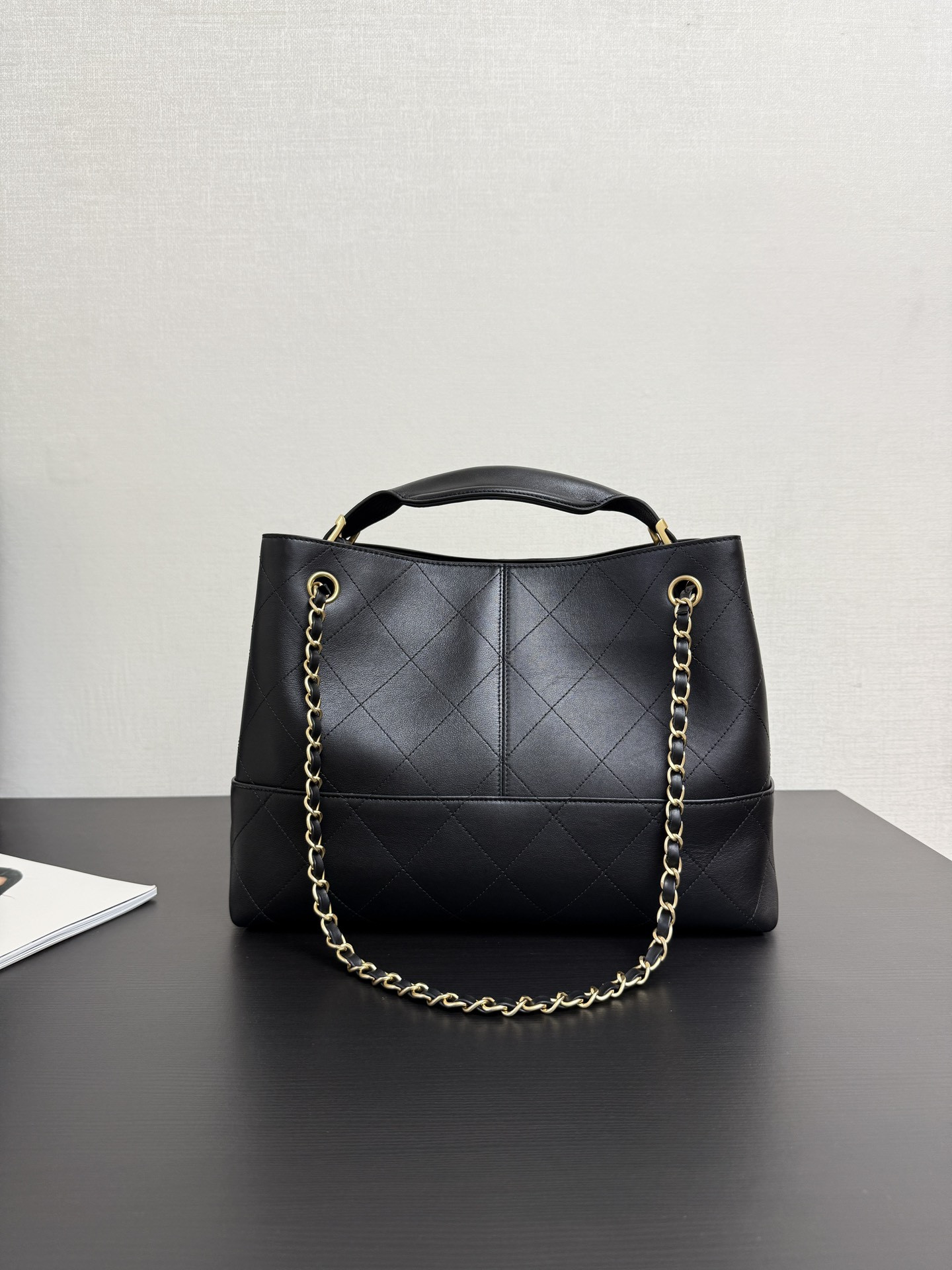 Ch**el Small Shopping Bag AS5634 24x36x14cm
