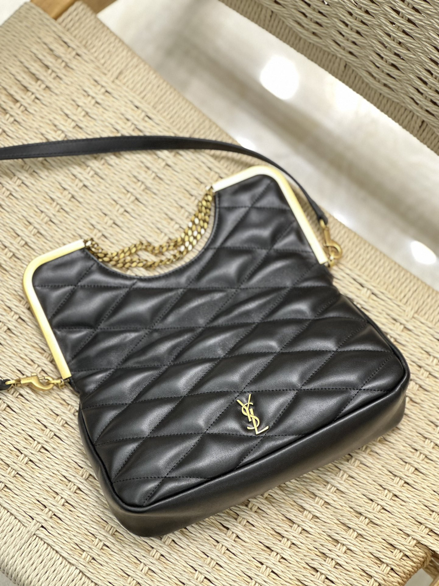 Y51 87 in quilted lambskin 26x13x5cm