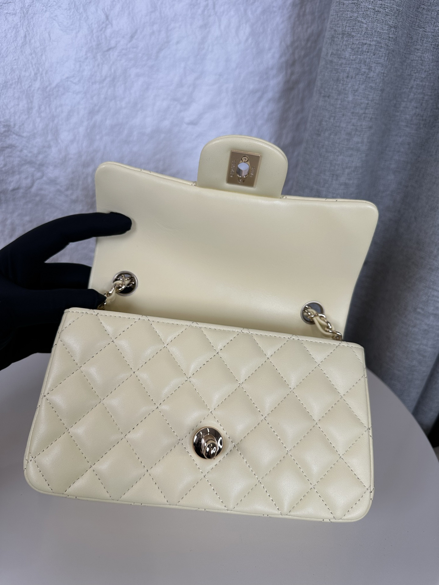 Ch**el Mini Flap Bag 20x12x6cm