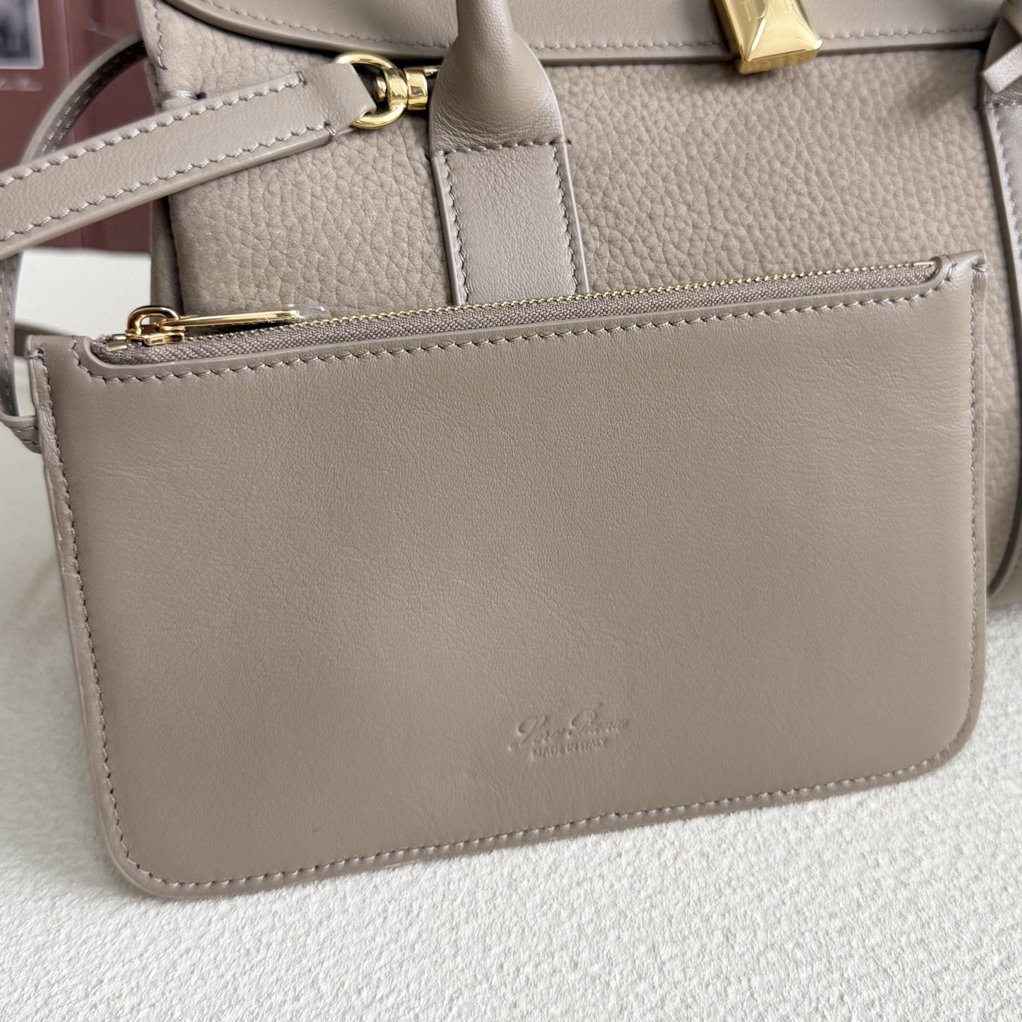 L0r0 P1ana Loom L25 Calfskin 25x18x12.5cm