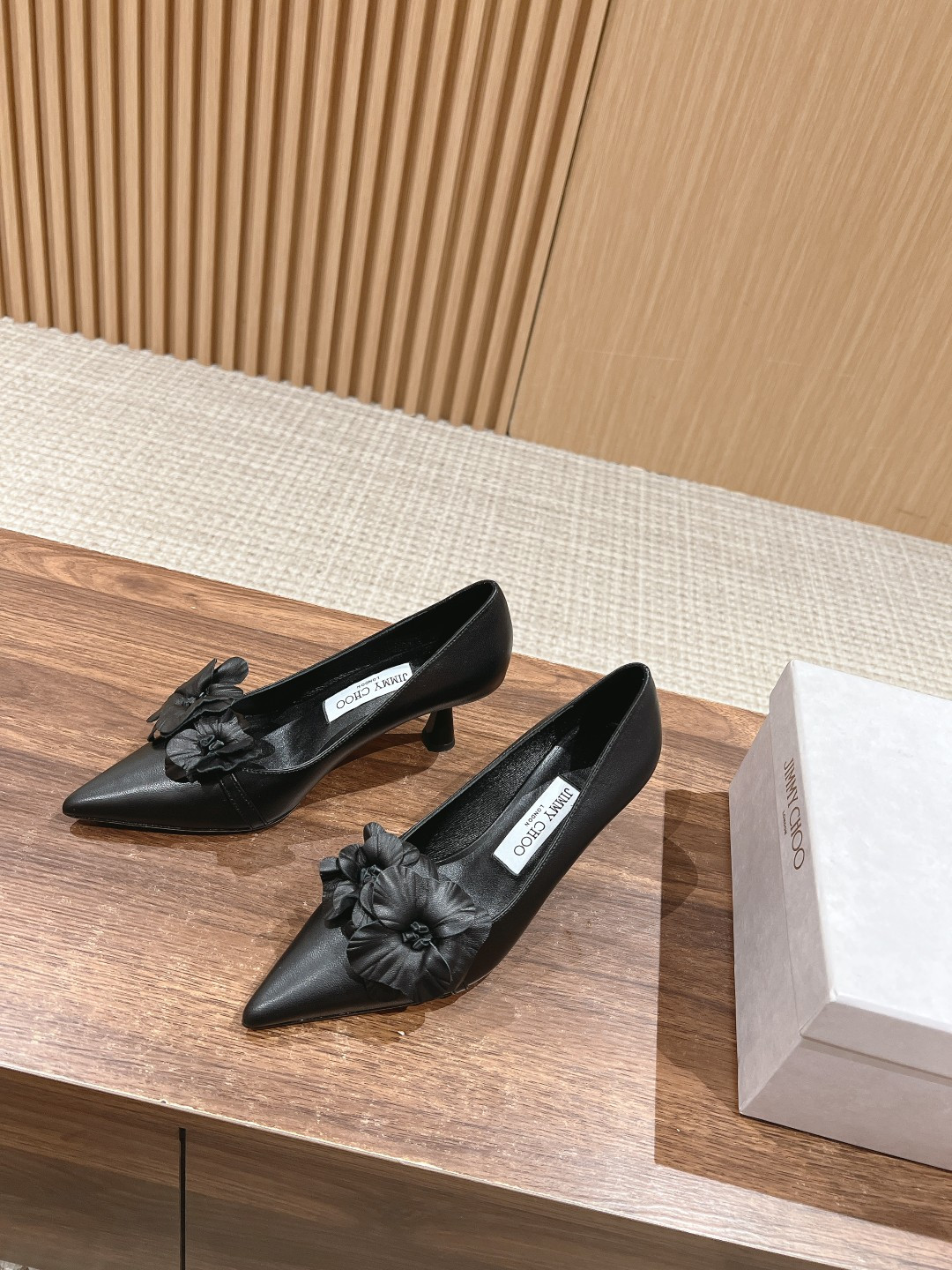 UA J1m*y Ch00 ROSALIA FLOWERS Pumps 6.5cm