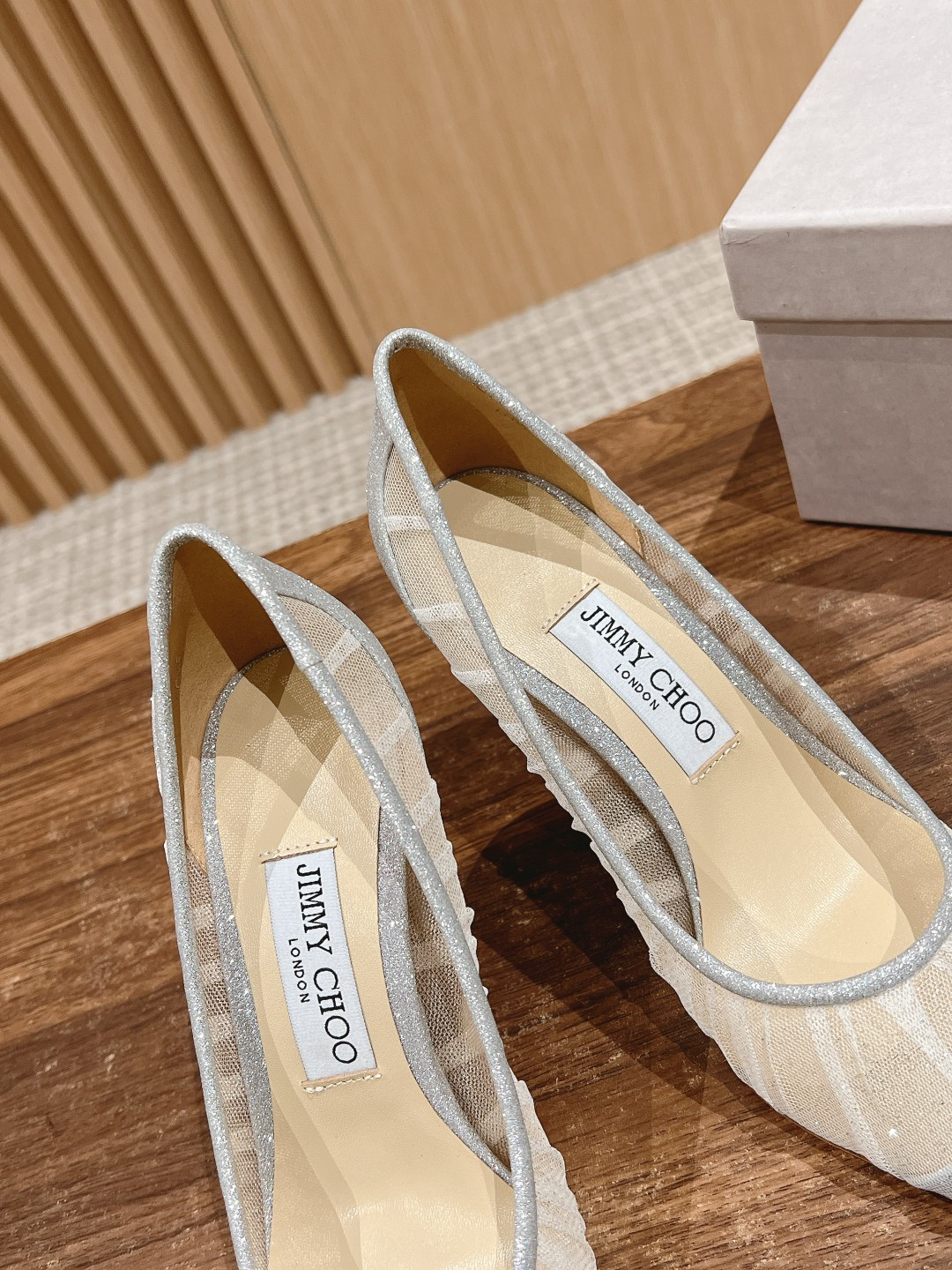 UA J1m*y Ch00 Pumps