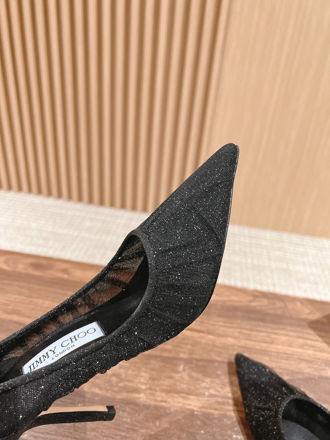 UA J1m*y Ch00 Pumps