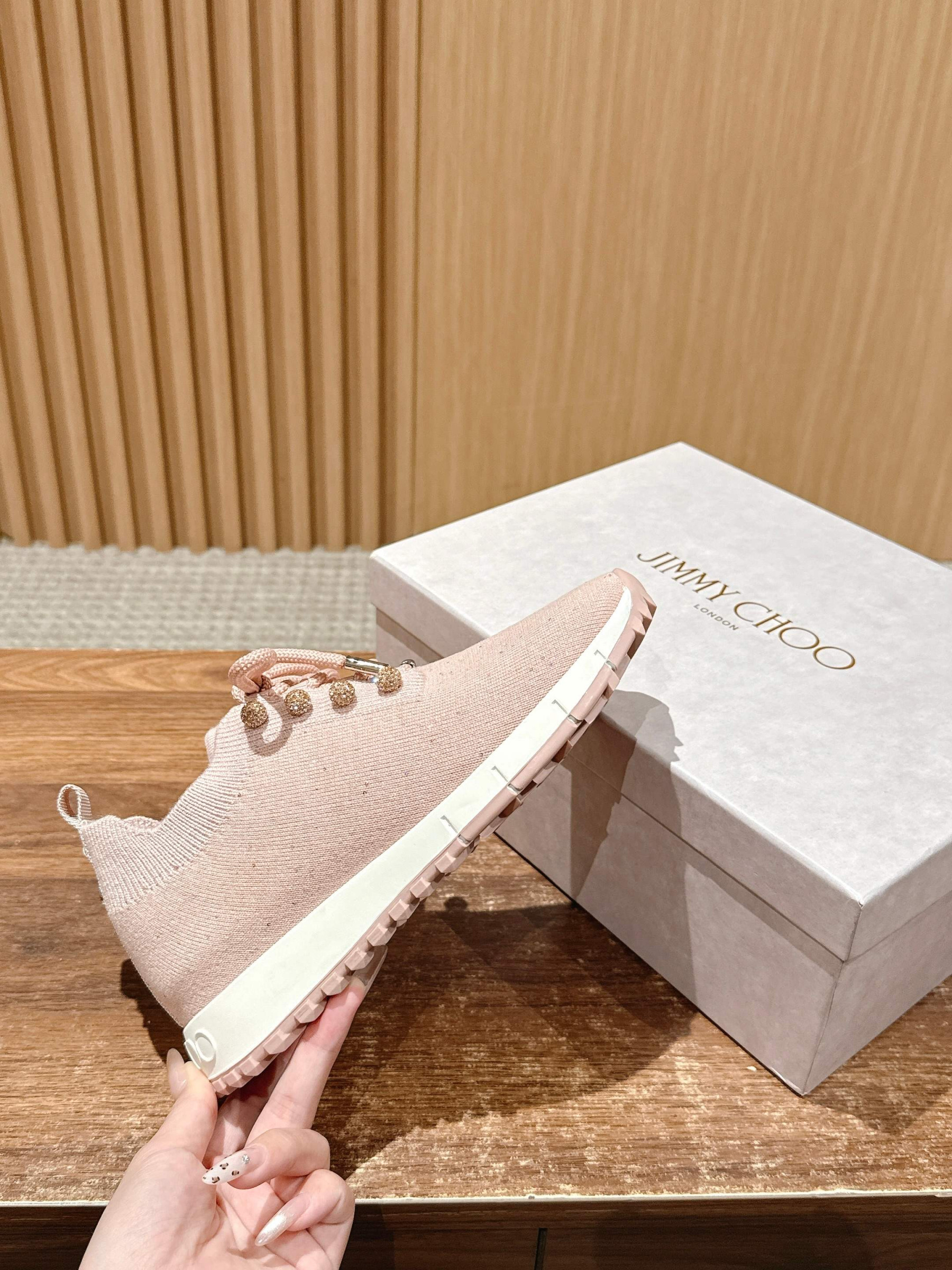 UA J1m*y Ch00 Casual Sneakers