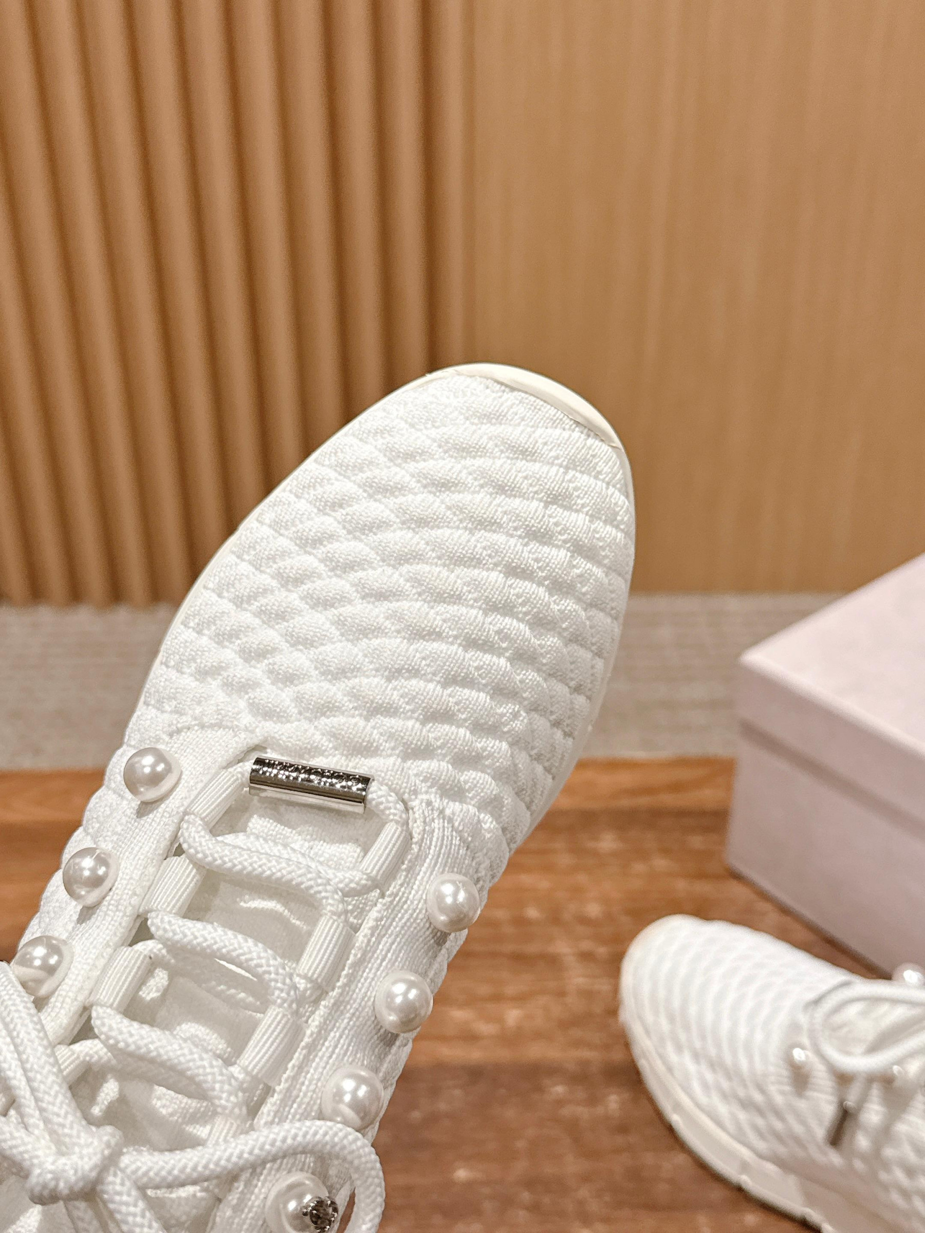 UA J1m*y Ch00 Casual Sneakers