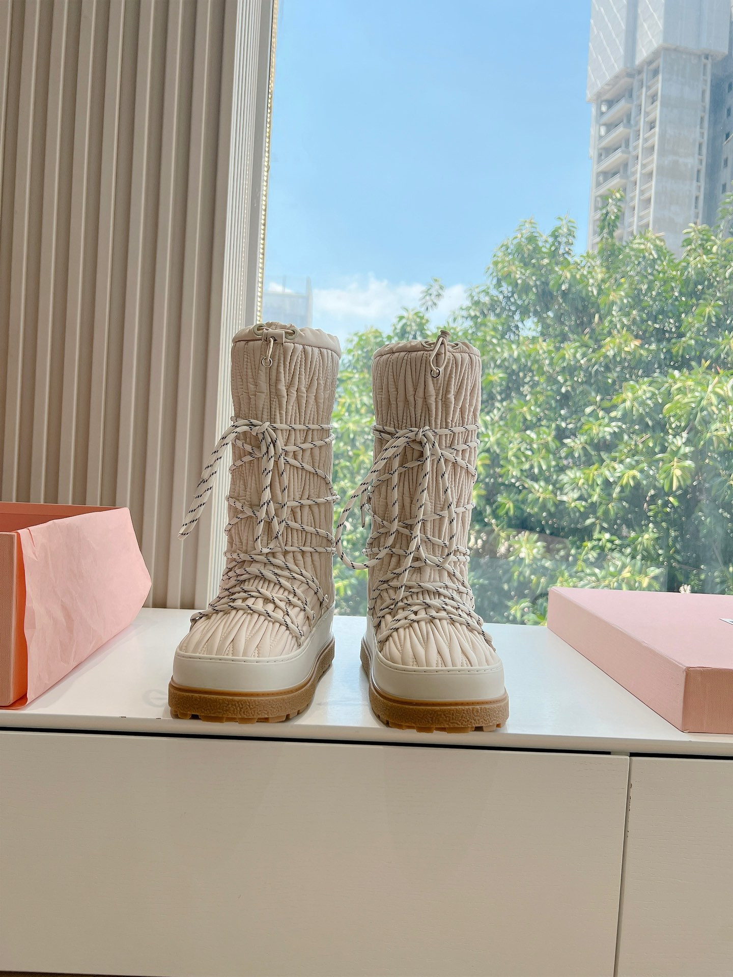 ua M1v M1v boot