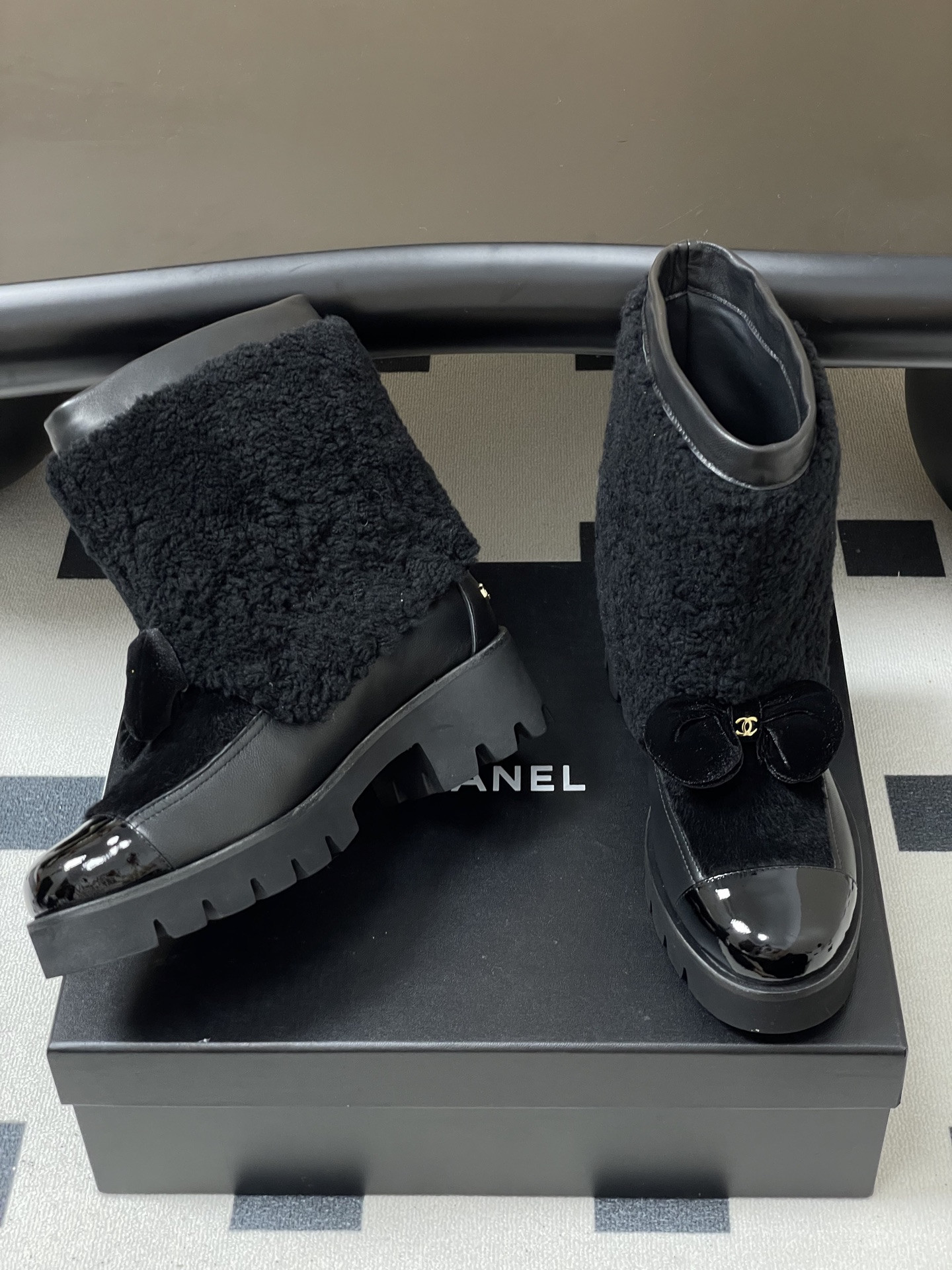 UA Ch**el Short Boots