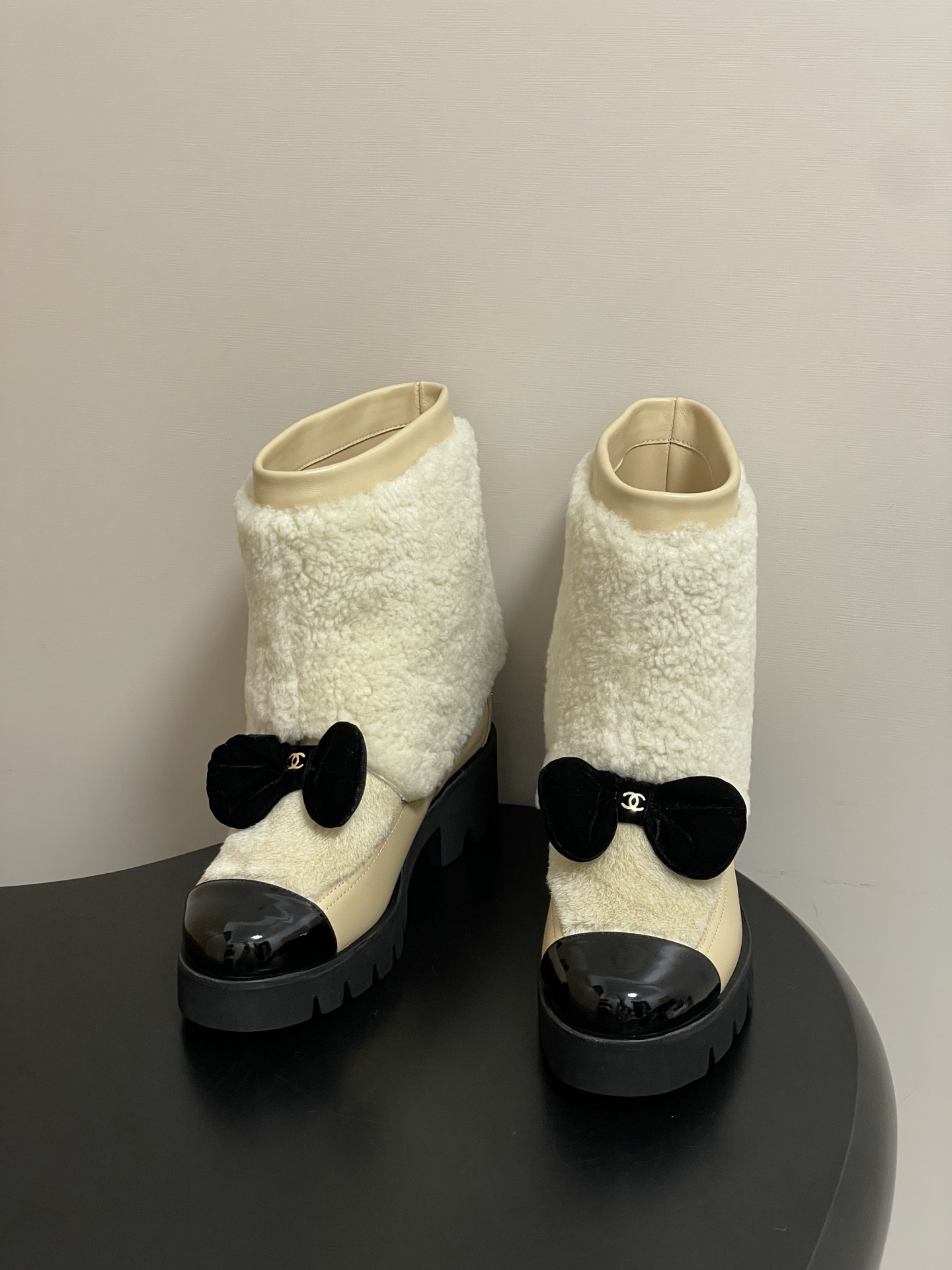 UA Ch**el Short Boots