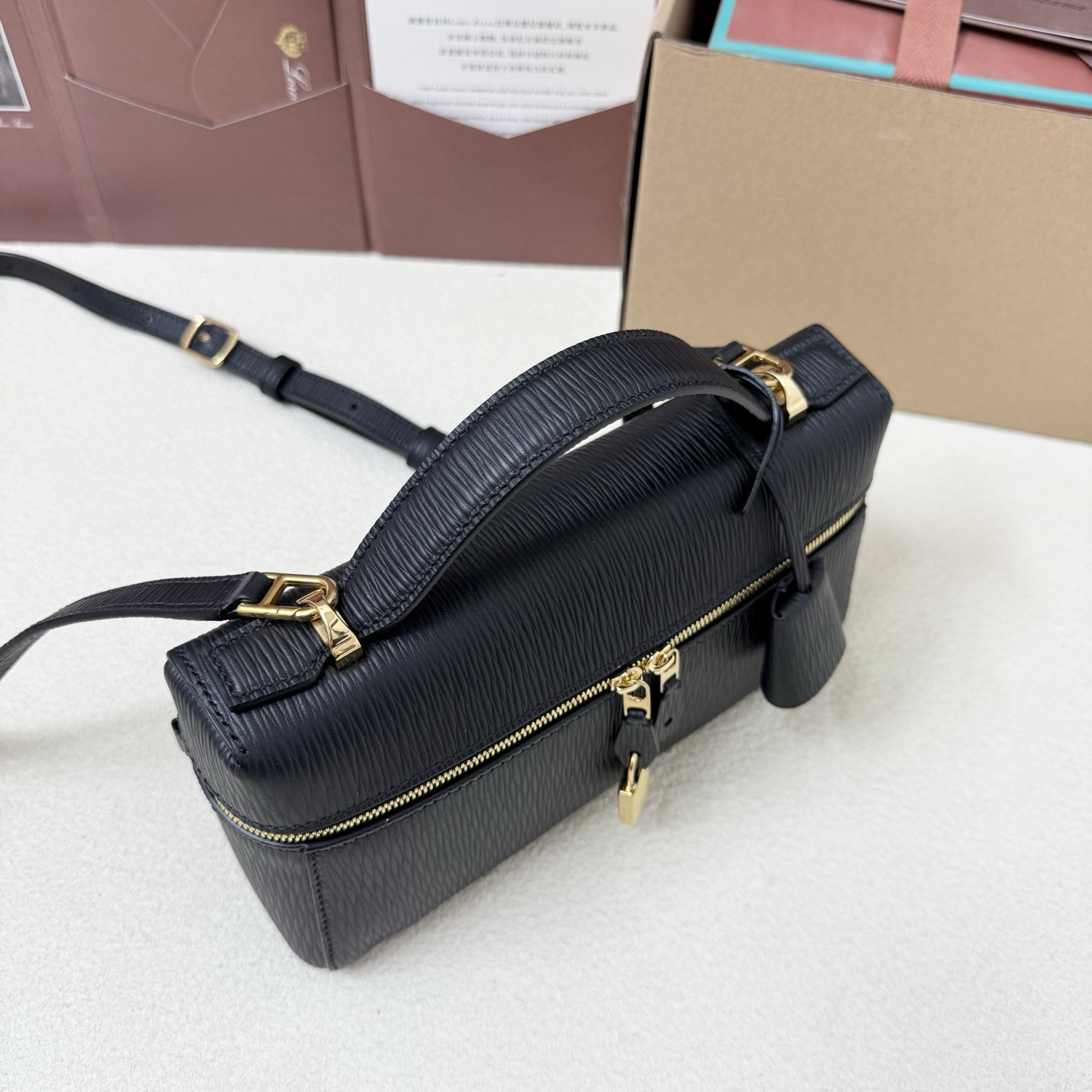 L0r0 P1ana Extra Bag L23 23x12x7cm