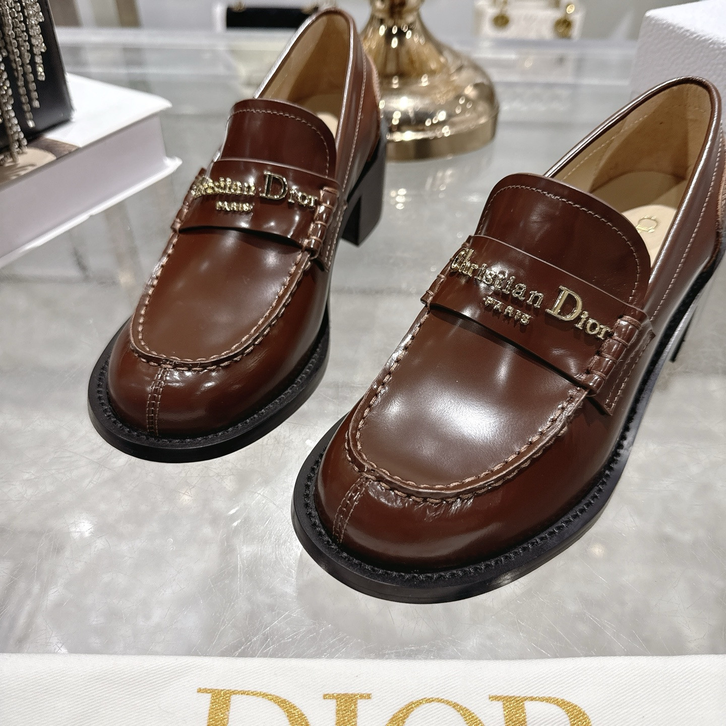 UA D10r Boy Pump