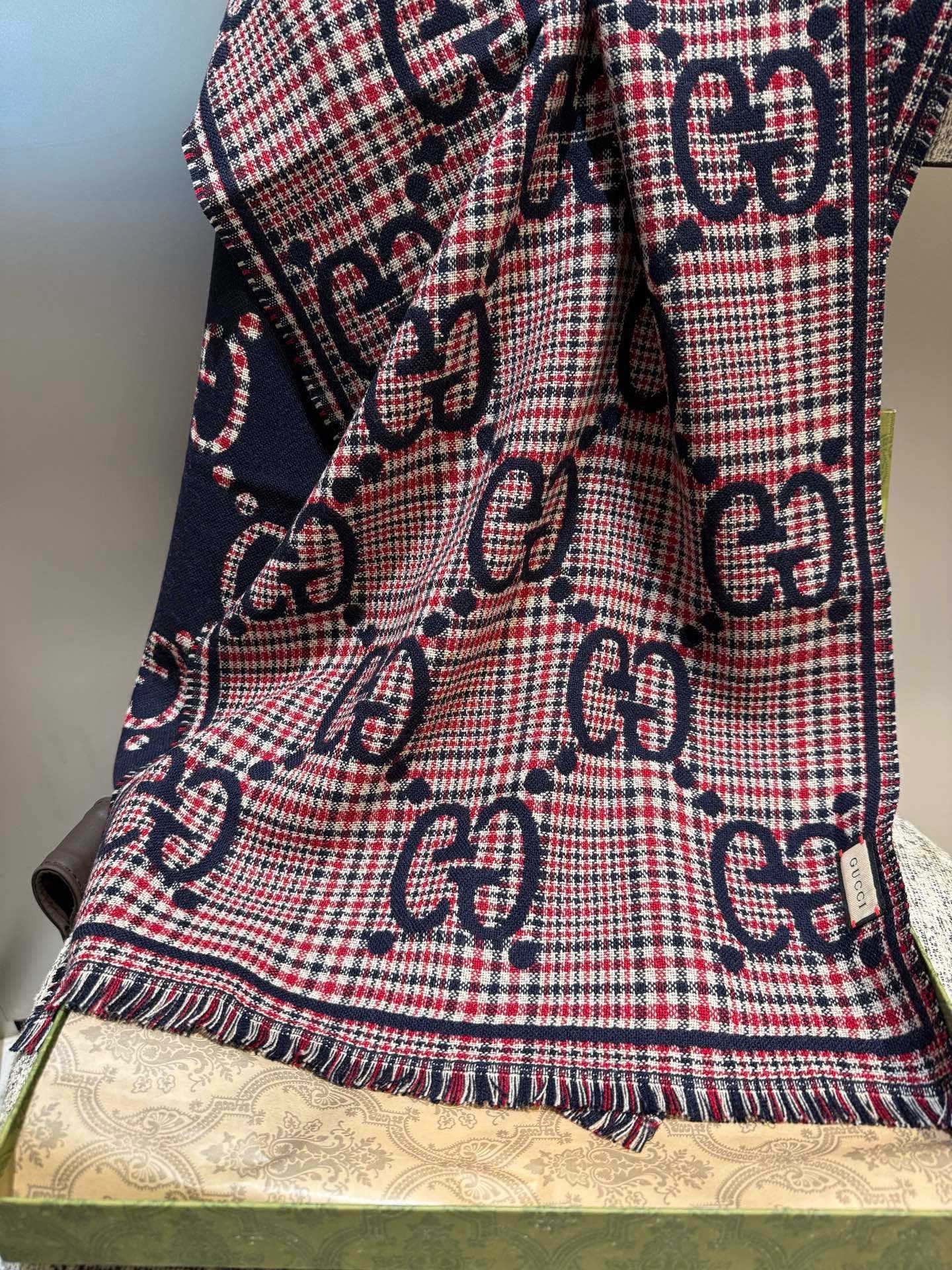 Gvc*1 scarf 47x180cm