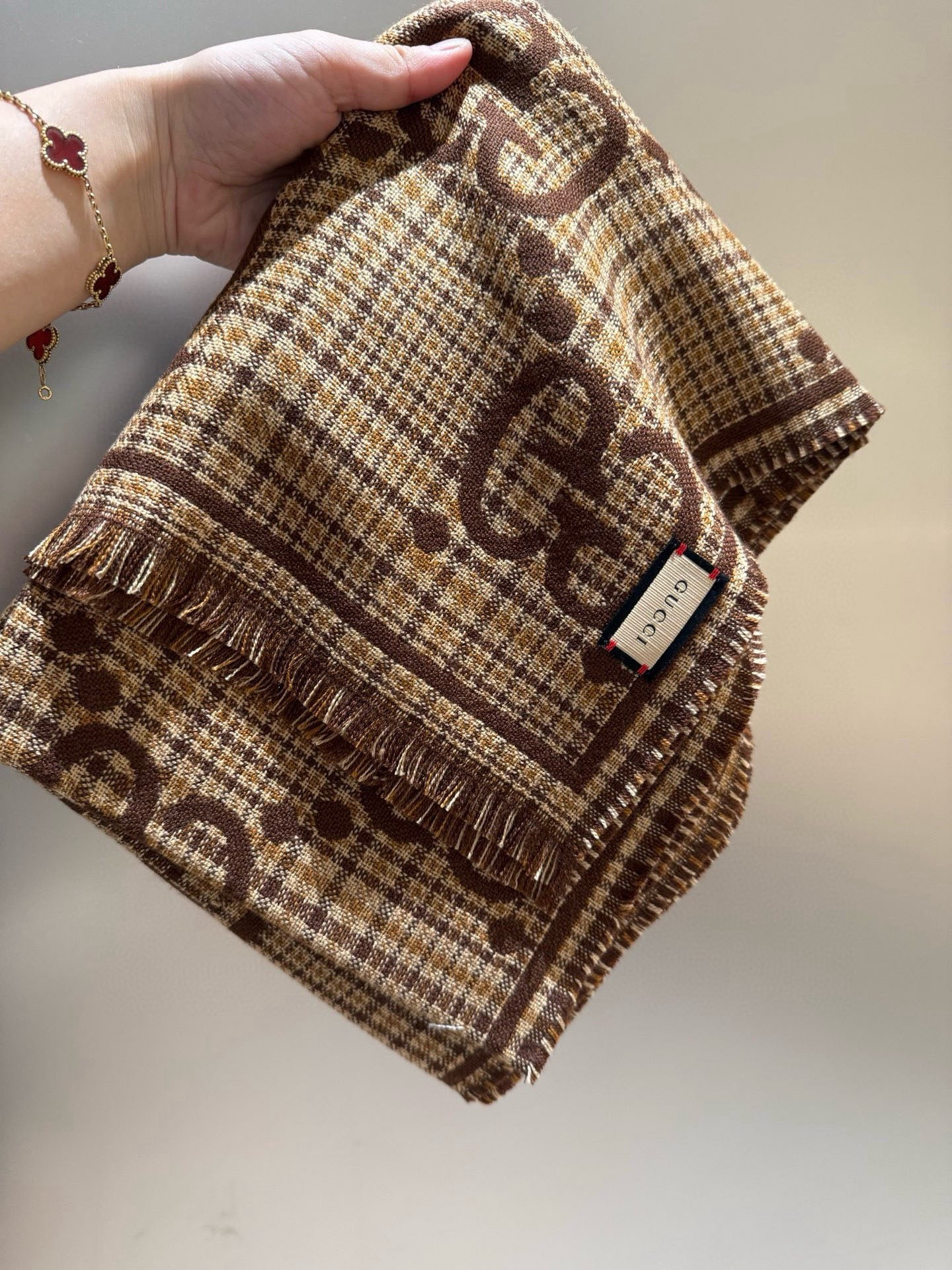 Gvc*1 scarf 47x180cm