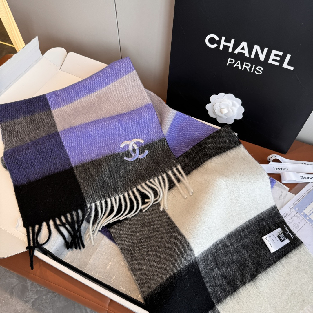 Ch**el scarf 30x200cm 100% lamb