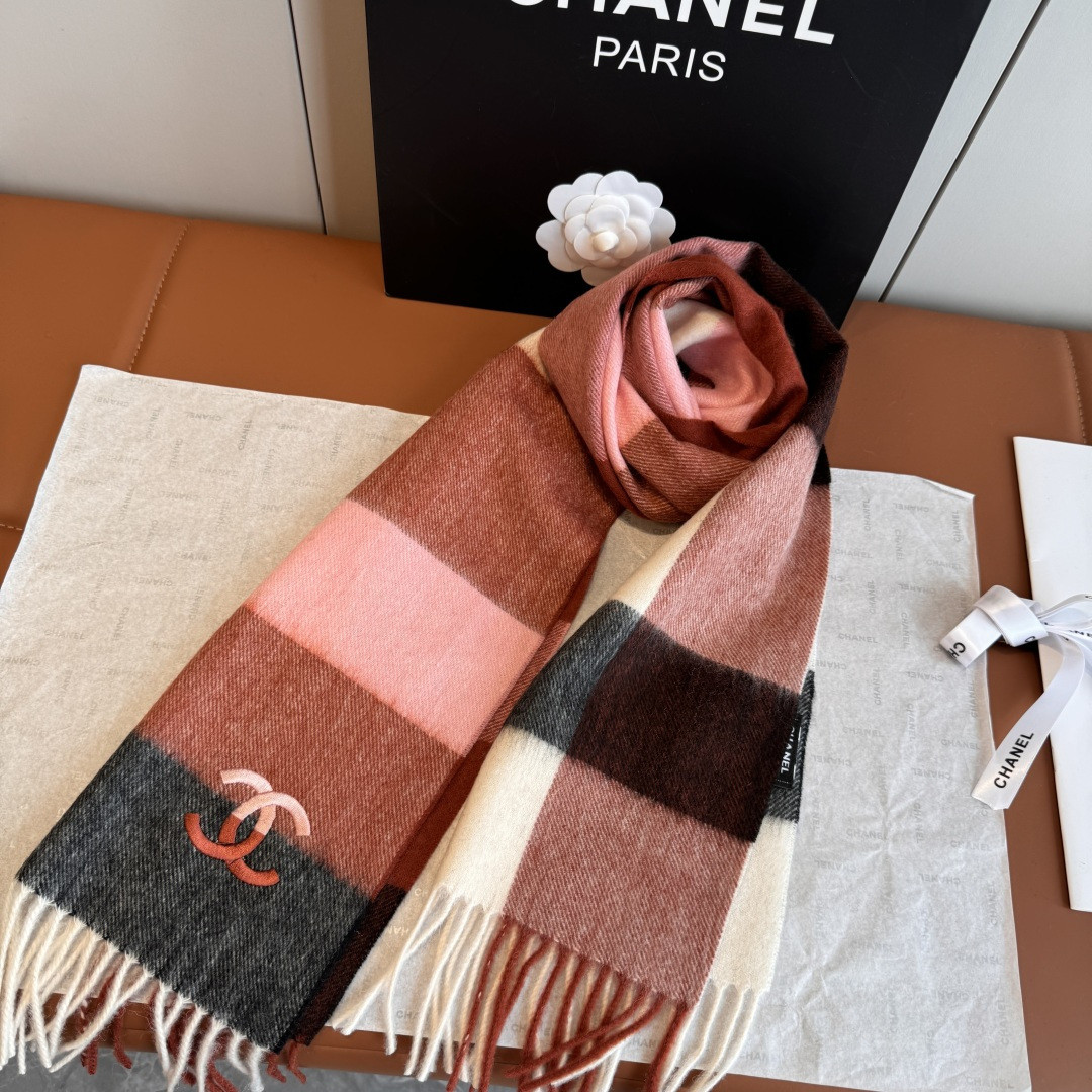 Ch**el scarf 30x200cm 100% lamb
