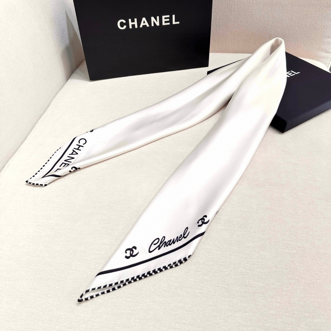 Ch**el scarf 90x90cm