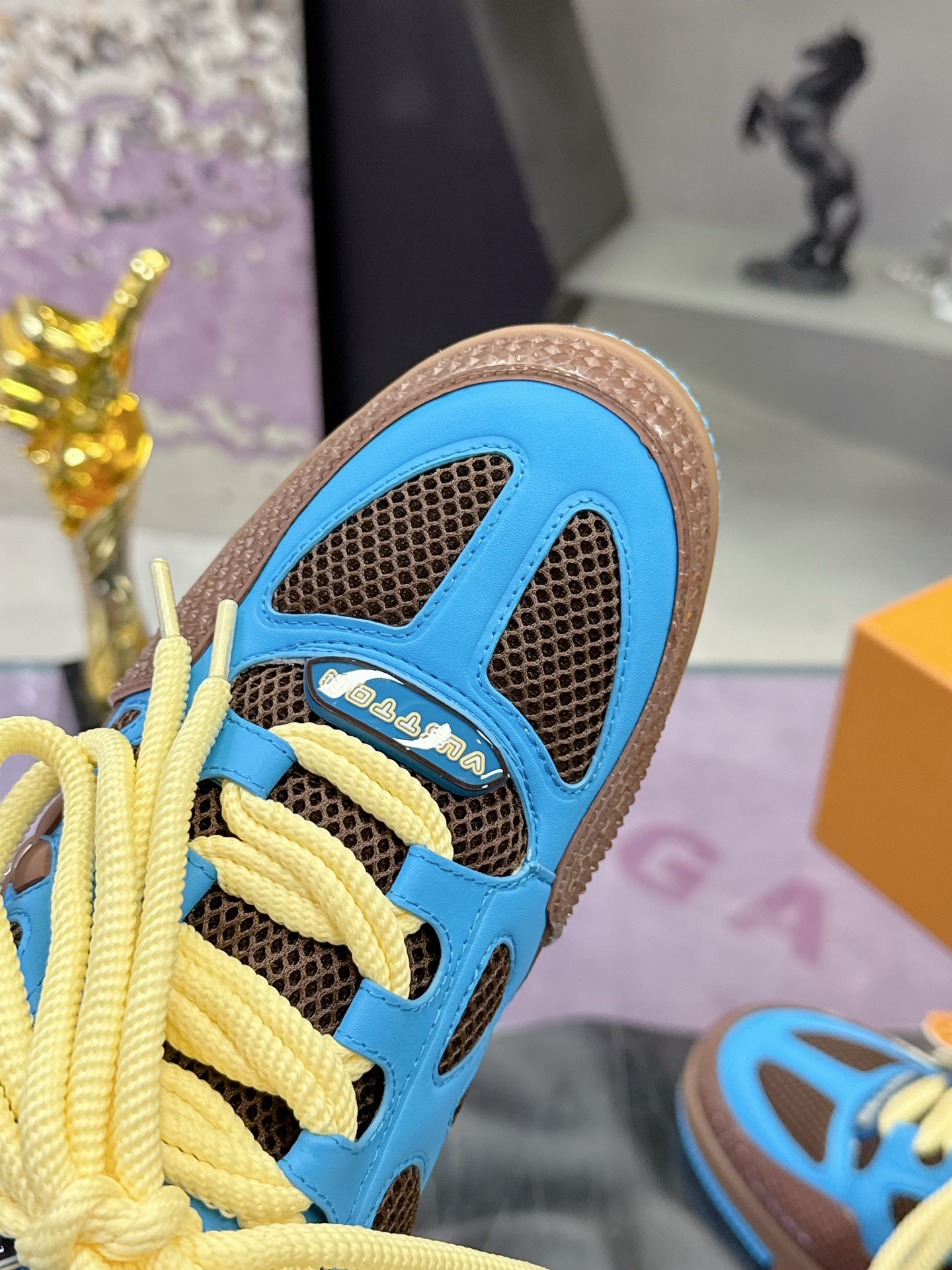 UA LV Skate Sneaker