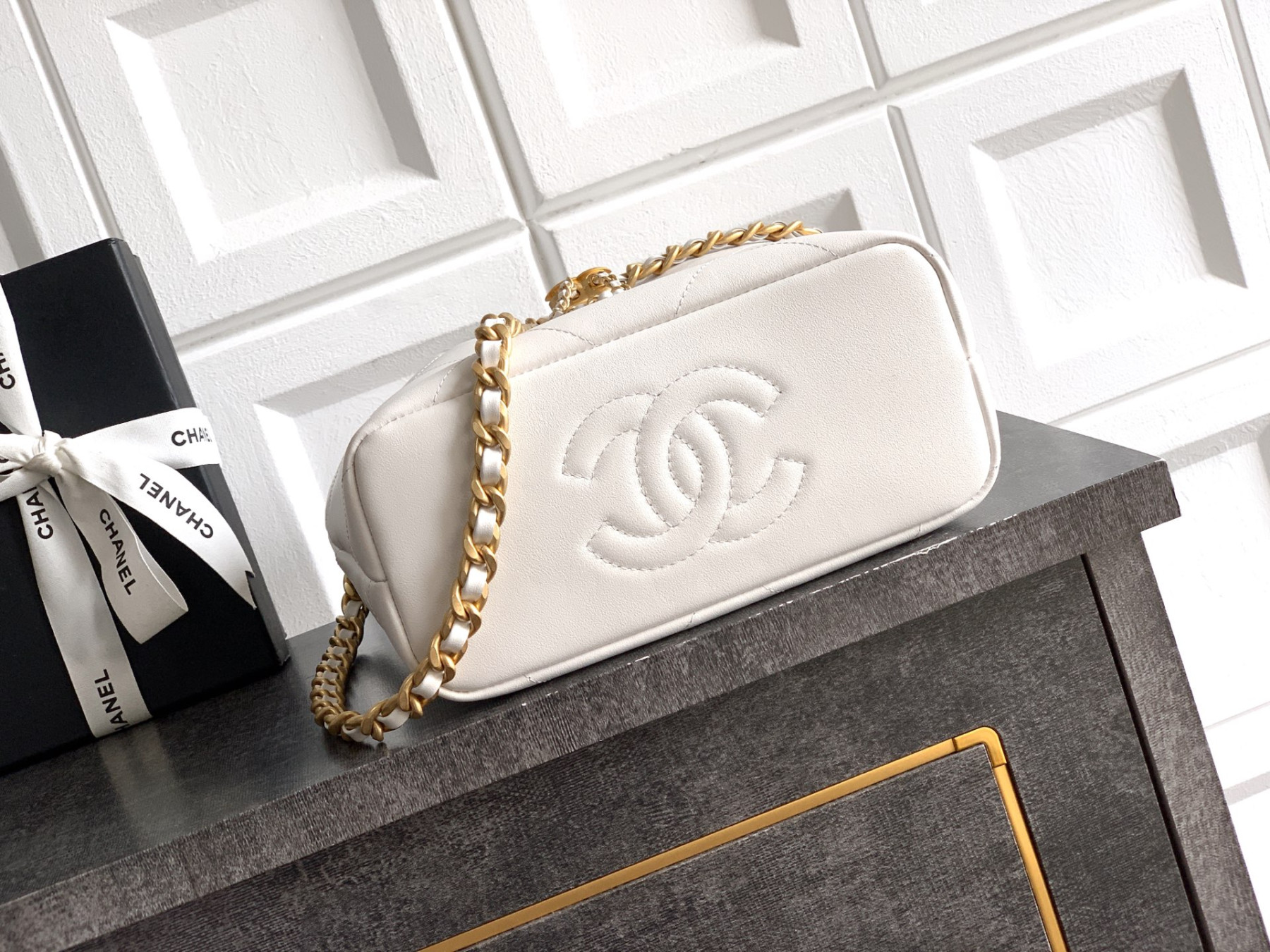 Ch**el 26P Handbag 22x21x17cm