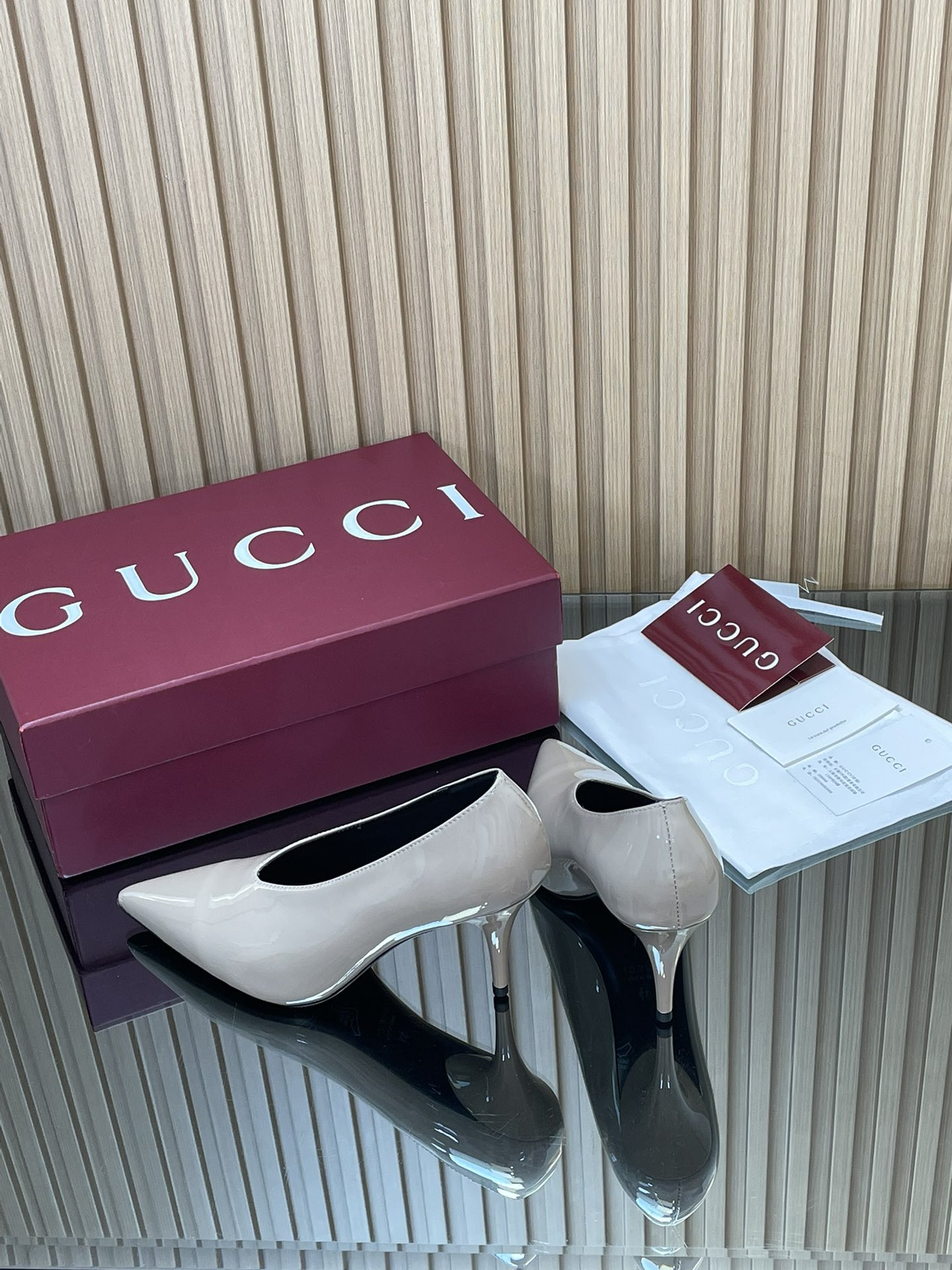 ua Gvc*1 97 heeled pump