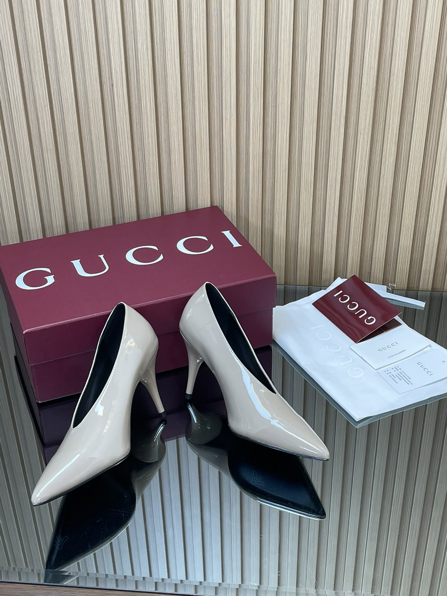 ua Gvc*1 97 heeled pump