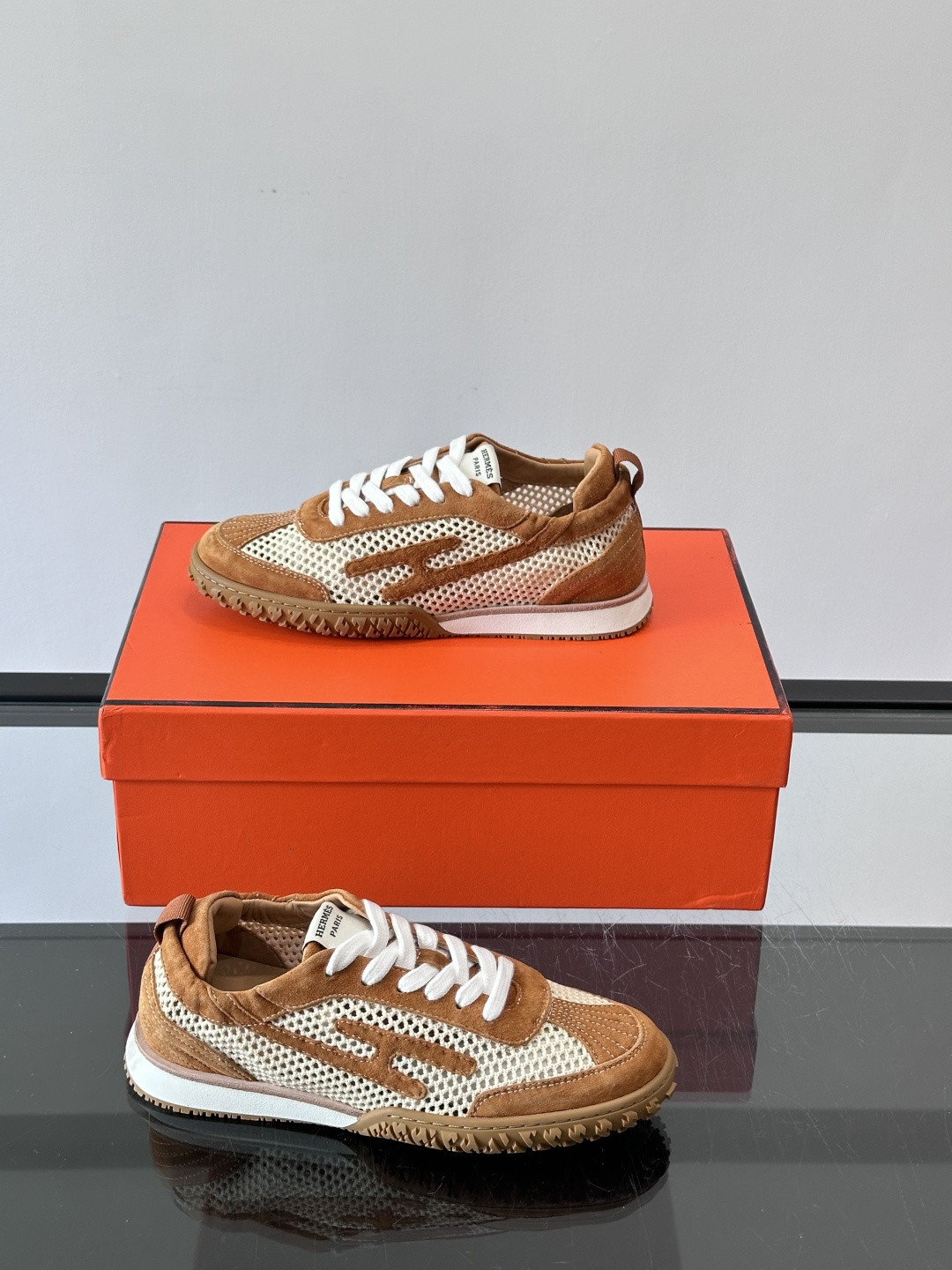 ua H**me5 jet sneaker