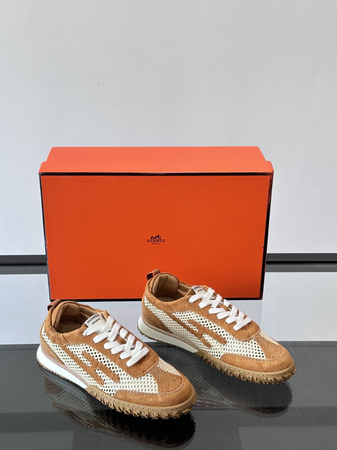 ua H**me5 jet sneaker